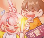  2boys blunt_bangs brown_hair chibi chinese_commentary closed_eyes commentary_request food fruit glowing glowstick happy headband highres holding_glowstick jacket light_blush long_sleeves male_focus moff_(flamingo25533) mukai_kouji multiple_boys open_clothes open_jacket open_mouth orange_(fruit) orange_background orange_jacket orange_slice penlight_(glowstick) pink_hair real_life sakuma_daisuke shirt short_hair sign simple_background smile snow_man_(jpop) teeth upper_body upper_teeth_only v white_headband white_shirt yellow_jacket yellow_sleeves 