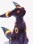  :&lt; animal_focus closed_mouth commentary_request highres looking_at_viewer no_humans pokemon pokemon_(creature) red_eyes sitting solo umbreon white_background yahiro4516 