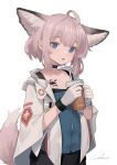  1girl absurdres ahoge animal_ear_fluff animal_ears arknights black_choker blue_eyes blue_vest bracelet chinese_commentary choker commentary_request cup disposable_cup drinking_straw fox_ears fox_girl fox_tail gloves highres holding holding_cup infection_monitor_(arknights) jacket jewelry looking_at_viewer open_mouth oripathy_lesion_(arknights) pink_hair short_hair simple_background solo sussurro_(arknights) tail vest welt_(kinsei_koutenkyoku) white_background white_gloves white_jacket 