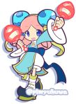  1girl arm_up back_bow blue_bow blue_eyes blue_sash blue_shirt boots bow bubble_skirt chinese_clothes commentary_request food-themed_hair_ornament full_body hair_bow hair_ornament hairband hand_up holding holding_mushroom long_hair long_sleeves looking_at_viewer mushroom mushroom_hair_ornament official_style open_mouth outstretched_arm pelvic_curtain pimyuhuwa pink_hair puyopuyo puyopuyo_quest sash shirt simple_background skirt smile solo sonia_(puyopuyo) standing standing_on_one_leg twitter_username white_background white_boots white_skirt wide_sleeves yellow_bow yellow_hairband 