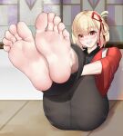  1girl bare_legs barefoot blonde_hair feet feet_up foot_focus grin hair_ribbon hands_under_legs japanese_clothes kimono knees_up lycoris_recoil nishikigi_chisato on_floor one_side_up red_eyes red_kimono red_ribbon ribbon short_hair sitting smelly_feet smile soles solo steam toes wd_(1106592840) 