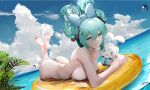  1girl aqua_eyes aqua_hair ass barefoot blue_sky bow breasts cinnamiku cinnamoroll closed_mouth cloud completely_nude day hair_between_eyes hair_bow hatsune_miku highres looking_at_viewer lying medium_breasts nude ocean omone_hokoma_agm on_stomach outdoors sky smile soles toes vocaloid wet white_bow 
