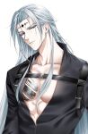  1boy belt black_shirt blue_eyes calcharo_(wuthering_waves) closed_mouth collarbone highres long_hair looking_at_viewer shirt sidelocks solo tacet_mark_(wuthering_waves) tattoo toned toned_male upper_body white_hair wuthering_waves z0umu 