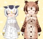 2girls :d blonde_hair blush breasts brown_gloves brown_hair brown_sweater brown_wings closed_eyes commentary_request cowboy_shot eurasian_eagle_owl_(kemono_friends) fur_collar gloves gradient_gloves grey_sweater grey_wings hair_between_eyes head_wings japari_symbol kemono_friends lets0020 long_sleeves medium_bangs medium_breasts multicolored_hair multiple_girls northern_white-faced_owl_(kemono_friends) open_mouth short_hair smile sweater teeth upper_teeth_only white_hair wings yellow_background yellow_gloves 