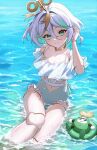  1girl afloat cecilia_immergreen cecilia_immergreen_(holonatsu_paradise) closed_mouth colored_inner_hair commentary crop_top day doll_joints english_commentary flat_chest gold_choker green_eyes green_hair green_one-piece_swimsuit grey_hair hair_between_eyes highres hololive hololive_english innertube joints looking_at_viewer multicolored_hair navel ocean off-shoulder_shirt off_shoulder official_alternate_costume one-piece_swimsuit otomo_(cecilia_immergreen) outdoors see-through_clothes see-through_shirt shirt short_hair sitting smile sparkle streaked_hair sunglasses swim_ring swimsuit tailong_yo two-tone_hair virtual_youtuber water water_drop wet white_shirt winding_key 