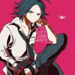  1boy bangs black_hair black_necktie black_pants closed_mouth collarbone collared_shirt danganronpa/zero danganronpa_(series) frown green_eyes grey_shirt hand_in_pocket hand_up highres kiri_(2htkz) long_hair male_focus matsuda_yasuke necktie pants pink_background sandals shirt simple_background solo translation_request 