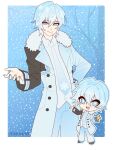  1boy absurdres asymmetrical_sleeves bare_tree blue_background blue_coat blue_eyes blue_hair blue_nails blue_necktie blue_pants border bright_pupils brown_sleeves chibi chibi_inset closed_mouth coat commentary fur-trimmed_coat fur_trim hair_between_eyes hand_on_own_hip highres kainao2006 kaito_(diamond_dust)_(vocaloid) kaito_(vocaloid) layered_sleeves male_focus mismatched_sleeves multiple_views necktie open_clothes open_coat outdoors outside_border pants shirt short_hair smile snow tree untranslatable_commentary vocaloid white_border white_pupils white_shirt 