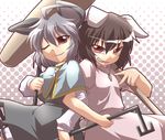  animal_ears brown_eyes brown_hair bunny_ears capelet carrot carrot_necklace crossed_arms dowsing_rod grey_hair grin hammer inaba_tewi jewelry md5_mismatch mouse_ears multiple_girls nazrin necklace one_eye_closed pendant red_eyes short_hair smile teeth touhou yoshi_tama 