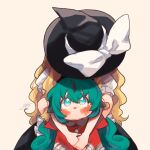  2girls :3 arms_up chibi green_hair hair_between_eyes hat highres kirisame_marisa komano_aunn long_hair multiple_girls red_shirt shirt short_sleeves sign simple_background touhou uchisaki_himari v-shaped_eyebrows very_long_hair white_background witch_hat 