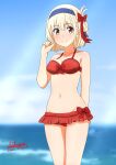  1girl bangs bare_arms bare_shoulders bikini blonde_hair blue_hairband blue_sky blurry blurry_background blush bow breasts cleavage closed_mouth cloud collarbone commentary_request dated day depth_of_field groin hair_between_eyes hair_bow hairband hand_up horizon looking_at_viewer lycoris_recoil medium_breasts navel nishikigi_chisato ocean outdoors red_bikini red_bow red_eyes sakayaya signature sky smile solo swimsuit water 