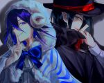  2boys artist_name bangs black_cape black_hair black_headwear blue_bow blue_bowtie blue_hair bow bowtie brown_eyes cape danganronpa_(series) danganronpa_v3:_killing_harmony fang from_side fur-trimmed_cape fur_trim grin hair_between_eyes hat highres horns index_finger_raised male_focus medium_hair multiple_boys official_alternate_costume ouma_kokichi pink_eyes pointy_ears saihara_shuuichi sheep_horns smile striped_cape teeth top_hat upper_body very_fruity 