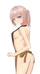  1girl absurdres alternate_costume apron ass back bangs bare_back blue_eyes blush breasts brown_apron chinese_commentary closed_mouth feet_out_of_frame from_side girls&#039;_frontline highres looking_to_the_side medium_breasts medium_hair naked_apron pink_hair s41ty side_ponytail sideboob solo st_ar-15_(girls&#039;_frontline) standing thighs white_background 
