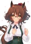  1girl alternate_costume animal_ears aston_machan_(umamusume) blush breasts brown_hair casual commentary_request glasses hair_ornament highres horse_ears horse_girl horse_tail ko_yu large_breasts medium_breasts simple_background smile solo tail umamusume white_background 