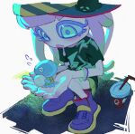  bangs baozi baseball_cap black_eyes black_shirt blunt_bangs blush bracelet colored_eyelashes commentary_request cup cupping_hands disposable_cup drink drinking_straw drooling female_child flat_chest flying_sweatdrops food green_eyes green_hair green_skirt hands_up harmony&#039;s_clownfish_(splatoon) harmony_(splatoon) hat holding holding_food jellyfish_(splatoon) jewelry lemon_dou_oishii long_hair looking_at_another looking_down miniskirt multicolored_hair open_mouth own_hands_together pink_hair purple_footwear saliva shirt shoes short_sleeves simple_background skirt splatoon_(series) splatoon_3 striped striped_headwear tentacle_hair tentacles two-tone_hair white_background yellow_headwear yellow_shirt 