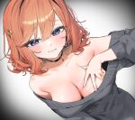  1girl bare_shoulders black_choker blue_eyes blush breasts brown_hair choker cleavage collarbone commentary_request gradient_background grey_sweater hand_on_own_chest hand_up highres itohana large_breasts long_sleeves looking_at_viewer off-shoulder_sweater off_shoulder original puffy_long_sleeves puffy_sleeves shiny_skin short_hair simple_background smile solo sweat sweater upper_body white_background 