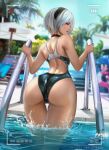  1girl ass battery_indicator black_blindfold black_choker blindfold blue_eyes blurry blurry_background choker competition_swimsuit day felox08 lips looking_at_viewer looking_back nier_(series) nier_automata one-piece_swimsuit outdoors parted_lips pool pool_ladder short_hair solo swimsuit viewfinder water web_address white_hair yorha_no._2_type_b 