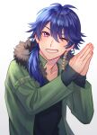  1boy arisugawa_dice black_shirt blue_hair fur_trim green_jacket grin hair_ornament hair_over_shoulder highres hypnosis_mic jacket kusamuraniiru long_sleeves male_focus one_eye_closed own_hands_together ponytail shirt simple_background smile solo upper_body white_background 