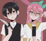 1boy 1girl andou_(sino_spkt) antenna_hair aubrey_(faraway)_(omori) aubrey_(omori) baseball_bat black_eyes black_hair black_shirt black_vest blue_eyes bow_hairband bright_pupils collared_shirt commentary_request cropped_shirt green_hairband hairband head_tilt holding holding_baseball_bat holding_knife holding_weapon jacket knife long_hair nail_(hardware) nail_bat navel omori open_clothes open_jacket pink_hair red_background ribbon-trimmed_hairband shirt spiked_bat sunny_(omori) threat vest weapon white_jacket white_pupils white_shirt 