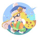  1girl blonde_hair blue_coat blue_eyes brown_gloves character_hat_ornament closed_mouth coat commentary_request fur-trimmed_coat fur-trimmed_headwear fur_trim gloves gunner_(sekaiju) gunner_2_(sekaiju) highres hoku holding holding_water_gun long_hair pom_pom_(clothes) sekaiju_no_meikyuu sekaiju_no_meikyuu_2 solo splatoon_(series) tentacle_hair upper_body water_gun 