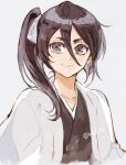  1girl bangs black_hair black_kimono bleach closed_mouth grey_background grey_eyes hair_between_eyes hair_ribbon hara_hikaru japanese_clothes kimono kuchiki_rukia long_bangs medium_hair ribbon side_ponytail simple_background smile solo twitter_username upper_body white_ribbon 