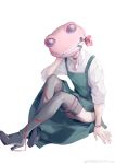  1other absurdres ambiguous_gender animal_head apron avatar_(ff14) black_choker black_footwear boots bracelet chinese_commentary choker collarbone commentary_request covered_face e-ma_(pixiv6933729) elbow_on_knee facing_viewer final_fantasy final_fantasy_xiv flower flower_in_mouth frog_mask from_side full_body green_apron high_heel_boots high_heels highres jewelry knees_up leaf mask mouth_hold panties pantyshot red_flower red_ribbon red_rose ribbon rose shirt simple_background sitting solo thigh_boots underwear weibo_logo weibo_username white_background white_panties white_shirt 