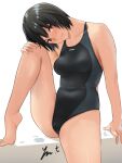  1girl amagami artist_name bare_shoulders barefoot bed_sheet black_hair black_one-piece_swimsuit blue_hair blue_one-piece_swimsuit breasts brown_eyes commentary competition_swimsuit cowboy_shot head_on_knee highres light_smile looking_at_viewer medium_breasts nanasaki_ai on_bed one-piece_swimsuit raised_eyebrows short_hair signature sitting solo spread_legs sweatdrop swimsuit two-tone_swimsuit wet white_background yoo_tenchi 