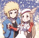  1boy blonde_hair blue_eyes blush collarbone dress gloves hanasaki_(1470267) highres jasmine_(holiday_2022)_(pokemon) jasmine_(pokemon) light_brown_hair looking_at_another official_alternate_costume pokemon pokemon_(game) pokemon_dppt pokemon_masters_ex red_gloves sleeveless sleeveless_dress smile sweat twitter_username upper_body volkner_(pokemon) white_headwear 