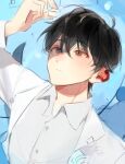  1boy arm_up bangs black_hair blue_eyes closed_mouth collared_shirt commentary_request eoduun_badaui_deungbul-i_doeeo grey_eyes hair_between_eyes heterochromia highres holding korean_commentary long_sleeves male_focus park_moo-hyun seodae_7810 shirt short_hair solo sugar_cube upper_body white_shirt 