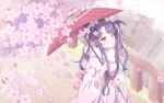  1girl black_hair blue_archive blurry blurry_foreground closed_mouth commentary_request day depth_of_field flower fuuka_(blue_archive) fuuka_(new_year)_(blue_archive) highres holding holding_umbrella horns japanese_clothes kimono long_hair long_sleeves obi official_alternate_costume oil-paper_umbrella outdoors petals pink_flower red_eyes red_umbrella sash smile solo synn032 umbrella very_long_hair white_kimono wide_sleeves 