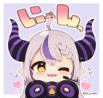  1girl ;3 ;d ahoge bangs black_dress blush braid braided_bangs chibi commentary_request demon_horns dress grey_hair hair_between_eyes headset heart hololive horns la+_darknesss looking_at_viewer multicolored_hair muuran one_eye_closed outline pointy_ears purple_background purple_hair smile solo streaked_hair translation_request twitter_username two-tone_background upper_body virtual_youtuber white_outline yellow_eyes 