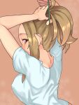  1girl arms_up blonde_hair breasts covered_nipples from_behind hair_tie idolmaster idolmaster_cinderella_girls kurushima_gire large_breasts looking_at_viewer looking_back manabe_itsuki nape orange_background ponytail red_eyes shirt sidelocks steam t-shirt tying_hair upper_body white_shirt 