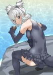  1girl alaskan_sea_otter_(kemono_friends) animal_ears ass bare_shoulders black_eyes breasts commentary elbow_gloves extra_ears foot_out_of_frame frilled_one-piece_swimsuit frills from_behind fur_collar gloves green_one-piece_swimsuit grey_thighhighs hair_between_eyes hand_on_own_knee highres kemono_friends large_breasts looking_at_viewer looking_back no_shoes one-piece_swimsuit otter_ears otter_girl otter_tail rock short_hair short_twintails solo swimsuit tail tanabe_(fueisei) thighhighs twintails water white_hair 