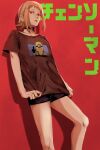  1girl absurdres bangs blonde_hair chainsaw_man clothes_pull ear_piercing forked_tongue highres knew_nothing looking_at_viewer minion_(despicable_me) piercing red_background red_eyes sawatari_akane_(chainsaw_man) shirt_pull short_hair shorts sidelocks simple_background slit_pupils solo tongue tongue_out 