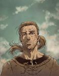  1boy abiru_takahiko blonde_hair blurry blurry_background brown_eyes brown_shirt closed_mouth facial_hair frown highres looking_at_viewer male_focus ponytail shirt sky slave solo stubble thick_eyebrows thorfinn vinland_saga 