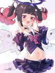  1girl bare_shoulders black_hair black_skirt black_thighhighs bow colored_inner_hair commentary cowboy_shot detached_sleeves english_commentary hair_ornament hairclip halo hand_on_own_hip highres looking_at_viewer midriff multicolored_hair nangong_yu nangong_yu_(rhapsody's_muse) navel official_alternate_costume pink_bow purple_hair purple_halo purple_nails red_eyes short_twintails simple_background skirt smile solo thighhighs twintails uixy white_wings wings zenless_zone_zero 