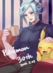  1boy :d blue_eyes blue_hair blush commentary_request couch covered_collarbone cup grusha_(pokemon) headpat highres holding holding_cup looking_at_viewer lower_teeth_only male_focus mug muscular muscular_male open_mouth pants pectorals pikachu pokemon pokemon_(creature) pokemon_scarlet_and_violet shigure_(pkmn12261485) shirt short_hair sitting smile teeth 