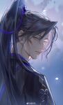  1boy black_hanfu blood blood_on_face chinese_clothes chinese_commentary closed_mouth code:_kite commentary_request cropped curtained_hair expressionless falling_petals from_behind fu_rong_(code:_kite) hair_ribbon hanfu high_ponytail highres lips looking_at_viewer looking_back male_focus petals ponytail portrait purple_eyes purple_ribbon ribbon sayahime solo swept_bangs watermark weibo_watermark 