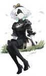  1girl 2b_(nier:automata) 2b_(nier:automata)_(cosplay) artist_name bandages bandages_over_eyes black_boots black_dress black_hairband black_thighhighs blindfold boots cecilia_immergreen cleavage_cutout closed_mouth clothing_cutout colored_inner_hair commentary cosplay covered_eyes dot_nose dress feather-trimmed_sleeves flat_chest full_body gloves grass green_hair green_streaks hairband high_heel_boots high_heels highres hololive hololive_english juliet_sleeves long_sleeves multicolored_hair nier:automata nier_(series) puffy_sleeves shadelett short_hair simple_background sitting solo streaked_hair thigh_boots thighhighs two-tone_hair untranslatable_commentary virtual_youtuber white_background white_hair winding_key 