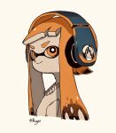  1girl :&gt; artist_name bangs black_hair blunt_bangs bright_pupils closed_mouth colored_tips commentary_request cropped_torso flat_chest happy headphones highres inkling inkling_girl long_hair looking_at_viewer multicolored_hair orange_eyes orange_hair pale_skin shirt shogo_(shogo70449442) sidelocks signature simple_background smile solo splatoon_(series) split_mouth tentacle_hair tentacles twintails two-tone_hair upper_body v-shaped_eyebrows white_pupils white_shirt yellow_background 