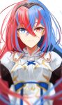  1girl alear_(female)_(fire_emblem) alear_(fire_emblem) armor bangs blue_eyes blue_hair breasts close-up closed_mouth crossed_bangs fire_emblem fire_emblem_engage heterochromia highres long_hair looking_at_viewer medium_breasts multicolored_hair nanahoshi_kou red_eyes red_hair smile solo split-color_hair tiara two-tone_hair upper_body very_long_hair 