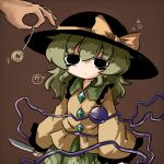  1girl ? bags_under_eyes bangs black_eyes black_headwear blouse bow brown_background buttons closed_mouth diamond_button expressionless eyeball floral_print frilled_shirt_collar frilled_sleeves frills green_hair green_skirt hat hat_bow hat_ribbon heripantomorrow holding holding_knife hypnosis knife komeiji_koishi long_sleeves medium_hair mind_control motion_lines pendulum ribbon rose_print shirt sidelocks simple_background skirt solo_focus spoken_question_mark third_eye touhou wavy_hair wide_sleeves yellow_bow yellow_ribbon yellow_shirt 