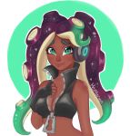  1girl artist_name bare_shoulders black_gloves black_vest blush breasts cephalopod_eyes cleavage clenched_hand closed_mouth cropped_vest dark_skin female fingerless_gloves gloves gradient_hair green_background green_eyes green_hair hand_on_own_chest hand_up happy heart highres iida_(splatoon) jpeg_artifacts long_hair looking_at_viewer medium_breasts mezmaroon mole mole_under_mouth multicolored_hair nintendo outline purple_hair signature simple_background smile solo sparkle splatoon splatoon_(series) splatoon_2 tentacle tentacle_hair two-tone_background upper_body vest white_outline zipper zipper_pull_tab 