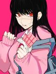  1girl bag bangs black_hair cardigan chainsaw_man choker cross_scar crumbs earrings highres jewelry long_hair looking_at_viewer pink_background pink_cardigan pink_choker pink_theme red_eyes ringed_eyes sailen0 scar scar_on_cheek scar_on_face shoulder_bag simple_background sleeves_past_wrists solo strawberry_chocolate stud_earrings yoru_(chainsaw_man) 