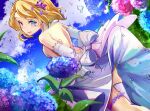  1girl arched_back asymmetrical_legwear backless_outfit bangs bare_back bare_shoulders blonde_hair blue_eyes blue_sky bow breasts cloud dress dress_bow dutch_angle flat_chest flower highres hydrangea inuyama_(1109) kagamine_rin looking_back narrow_waist shoulder_blades single_thighhigh sky small_breasts solo swept_bangs thighhighs turning_head vocaloid water_drop white_dress white_thighhighs 