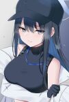  1girl bare_shoulders baseball_cap black_gloves black_hair black_headwear black_shirt blue_archive blue_eyes blue_hair breasts colored_inner_hair commentary_request gloves hair_between_eyes hat highres large_breasts long_hair looking_at_viewer multicolored_hair saori_(blue_archive) shirt sleeveless sleeveless_shirt smile solo swon_(joy200892) upper_body 