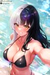  1girl averageartist beach bikini black_bikini black_hair blush breasts cleavage hololive hololive_english large_breasts long_hair looking_at_viewer multicolored_hair navel sand shiori_novella smile solo split-color_hair swimsuit virtual_youtuber water wet white_hair yellow_eyes 