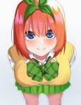  &gt;:) 1girl airo blue_eyes bow breasts closed_mouth collared_shirt commentary eyelashes foreshortening go-toubun_no_hanayome green_bow green_hairband green_ribbon green_skirt hair_between_eyes hair_ribbon hairband highres large_breasts looking_at_viewer medium_hair miniskirt nakano_yotsuba orange_hair pleated_skirt ribbon school_uniform shirt simple_background skirt smile smug solo standing straight_hair sweater_vest upturned_eyes v-shaped_eyebrows white_background white_shirt yellow_sweater_vest 