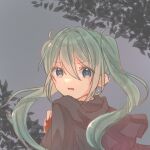  1girl angry apple aqua_eyes aquamarinu black_cape black_coat cape cloak coat crying crying_with_eyes_open eve_moonlit evillious_nendaiki foliage food frown fruit green_hair grey_background hatsune_miku highres holding holding_food holding_fruit hood hooded_cape hooded_cloak leaf long_hair looking_at_viewer looking_back moonlit_bear_(vocaloid) open_mouth red_apple solo streaming_tears tears turning_head twintails v-shaped_eyebrows vocaloid 