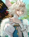 1boy absurdres arthropod_boy blue_cloak blue_dress blue_eyes butterfly_wings cloak crown diamond_hairband dress fate/grand_order fate_(series) fur-trimmed_cloak fur_trim highres insect_wings long_sleeves maidhao male_focus medium_hair oberon_(fate) signature solo upper_body wings 