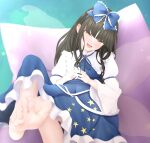  1girl absurdres aqua_background barefoot blue_bow blue_dress blue_hairband blue_ribbon blunt_bangs blush bow brown_hair dress fairy_wings feet foot_focus foot_out_of_frame foot_up frilled_bow frilled_dress frills hair_bow hairband head_tilt highres knee_up leaning_back long_hair mizuki_mukawa neck_ribbon open_mouth own_hands_together ribbon sidelocks sitting soles solo spread_toes star_(symbol) star_sapphire toenails toes tongue tongue_out touhou two-tone_dress white_dress wide_sleeves wings yellow_eyes 